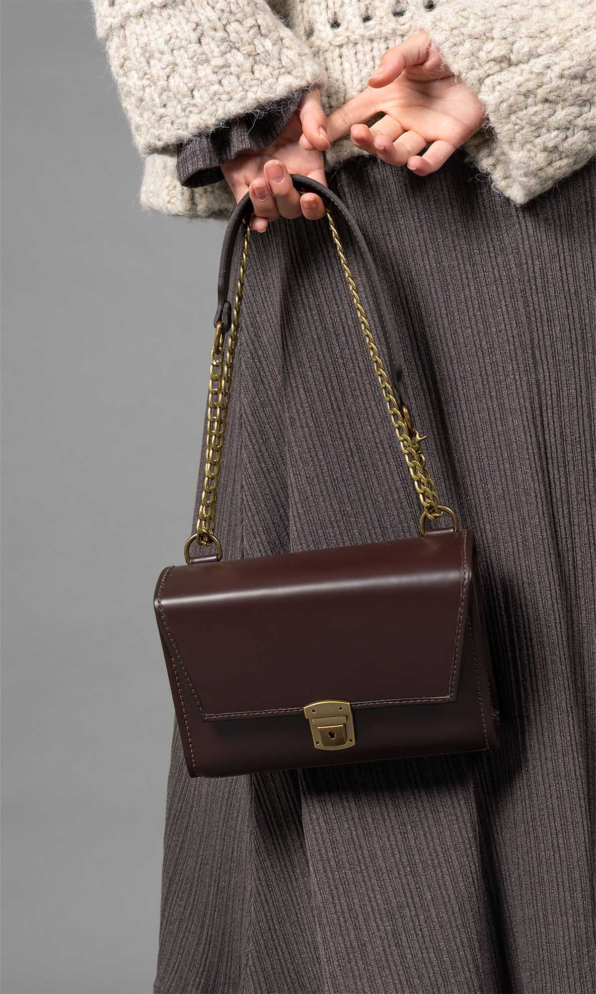 ISHIE | BROWN