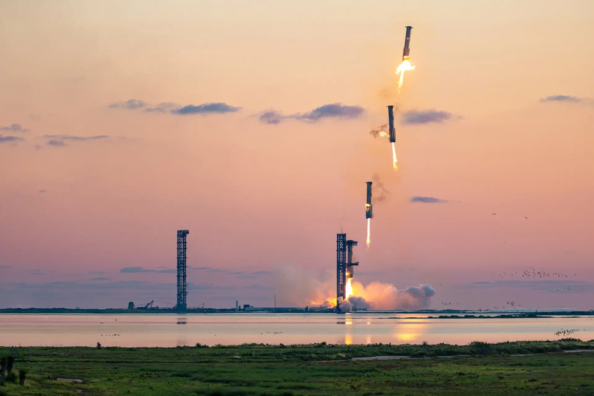  IFT-5 Super Heavy Booster [Sequential Composite] - Starship - SpaceX