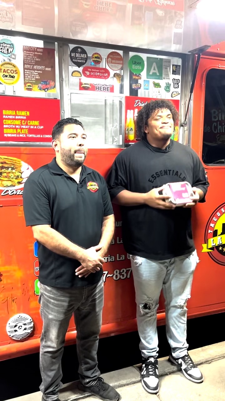 Tacos y Birria La Unica - Birria de Res Quesatacos