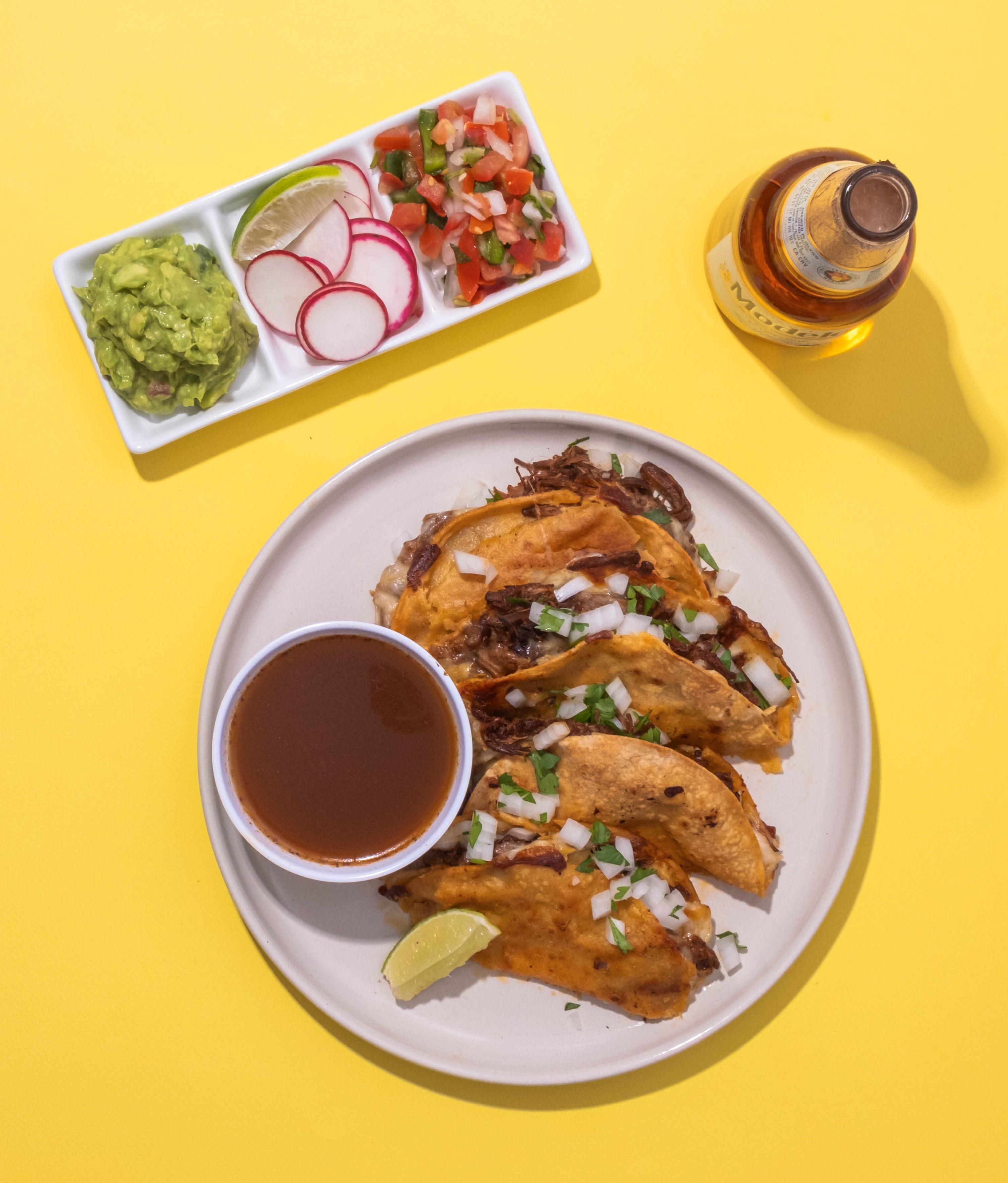 Tacos y Birria La Unica - Birria de Res Quesatacos