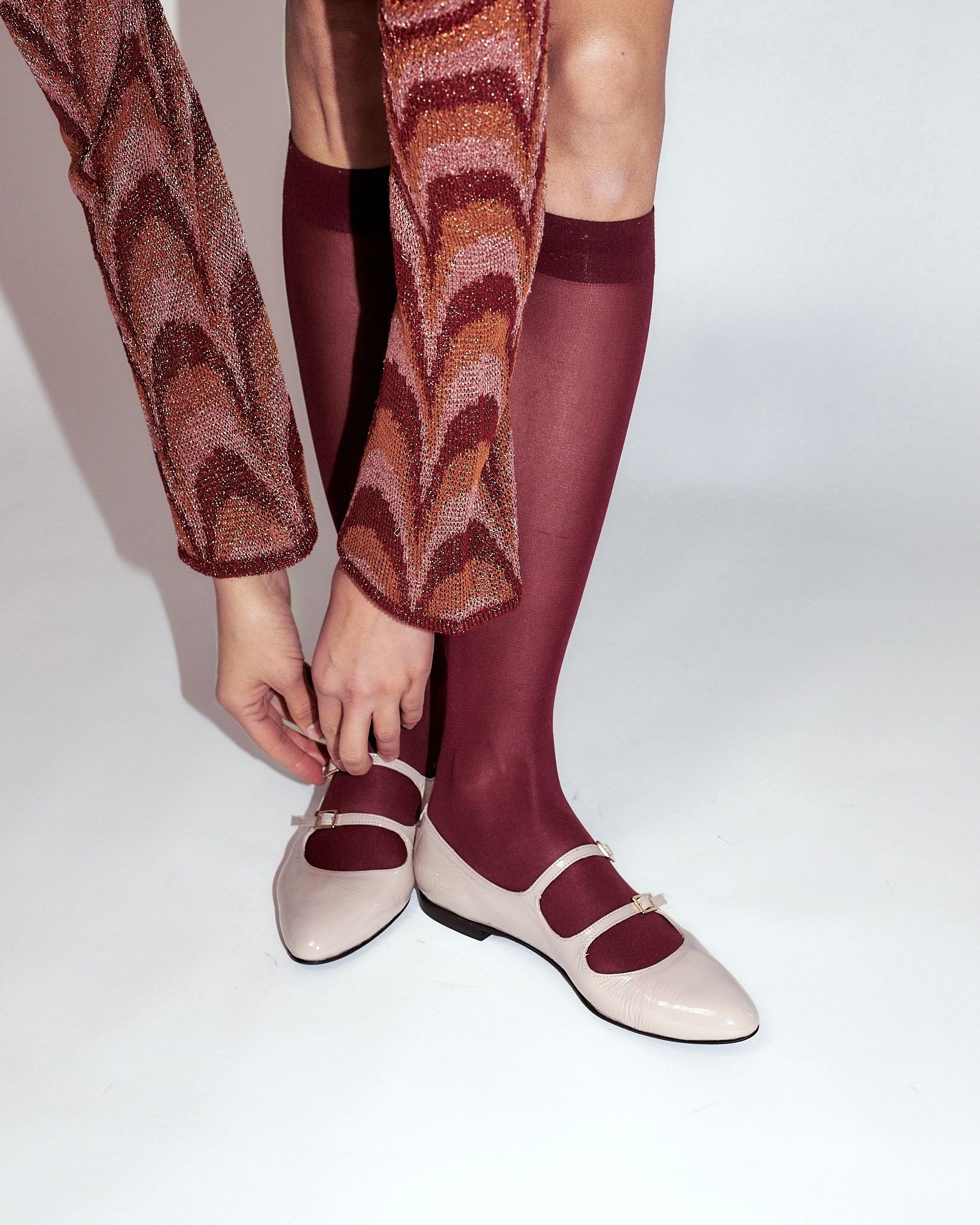 Светло-серые балетки из лакированной кожи - Image 2 of 6