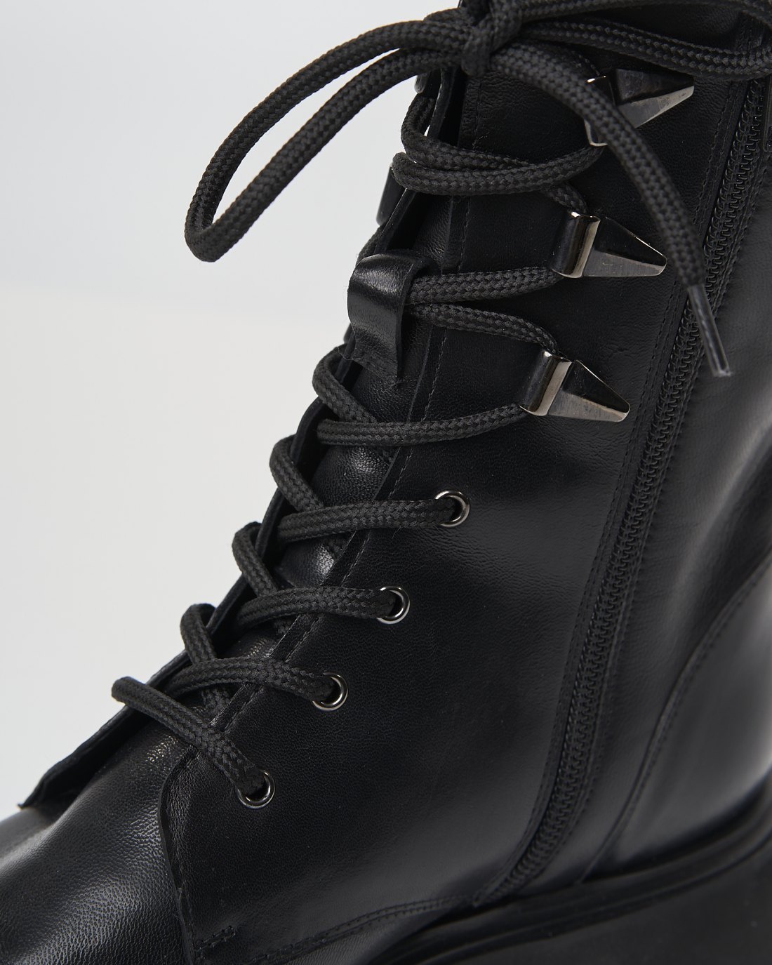 Черные кожаные ботинки на шнуровке - Image 4 of 4