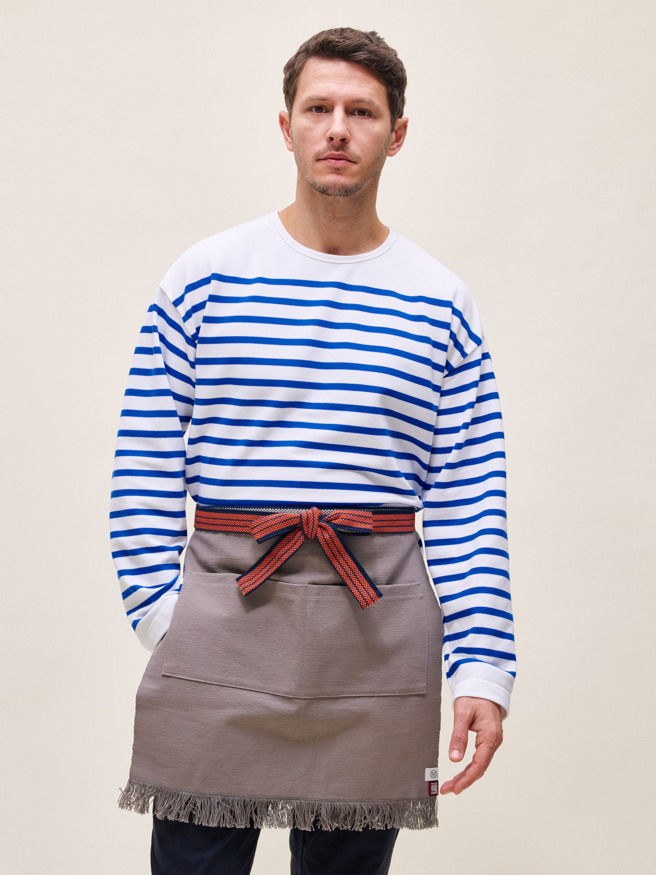Maekake short apron