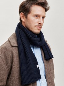 Merino-wool scarf