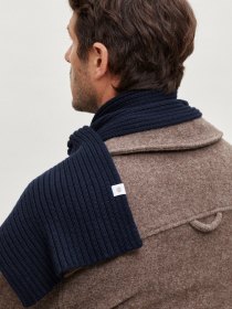 Merino-wool scarf