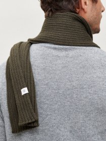 Merino-wool scarf