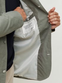 Waxed-cotton jacket