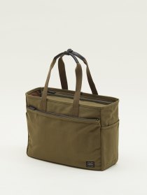 Travel tote