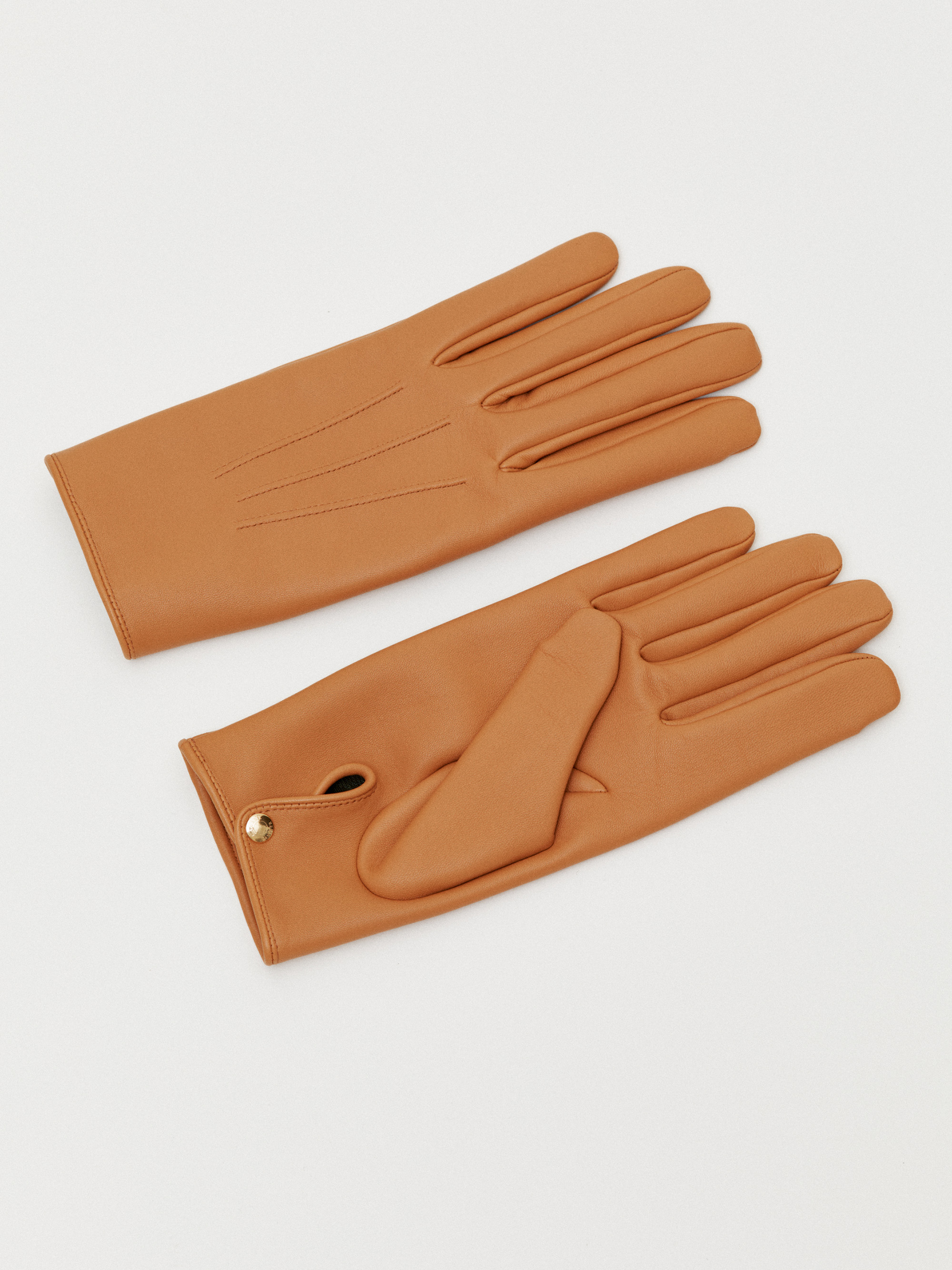 Leather gloves