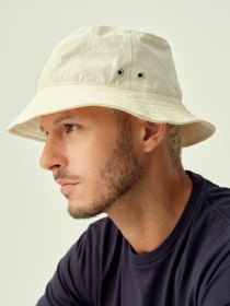 Travel bucket hat