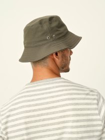 Travel bucket hat