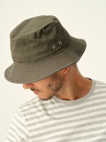 Travel bucket hat