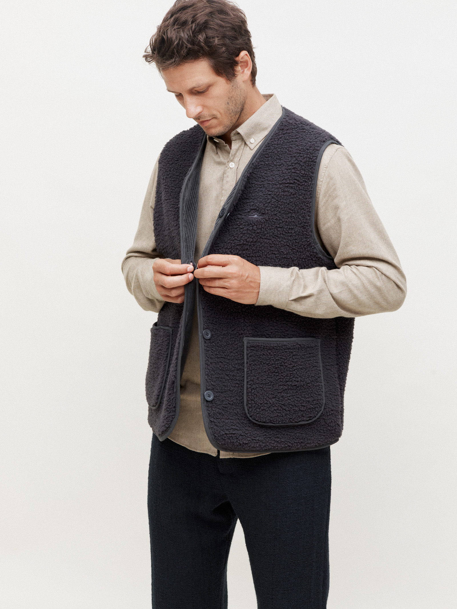 Reversible gilet