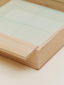 Small tablet tray