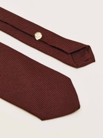 Silk tie
