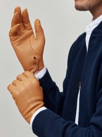 Leather gloves