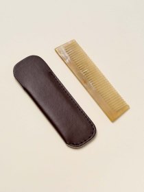 Travel comb and leather étui set