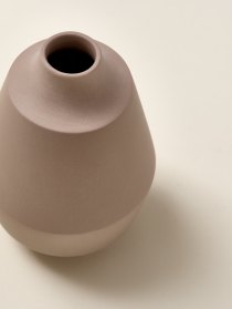 Raw small vase