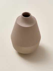 Raw small vase