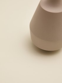 Raw small vase