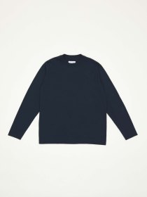 Long-sleeved T-shirt