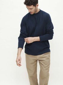 Long-sleeved T-shirt
