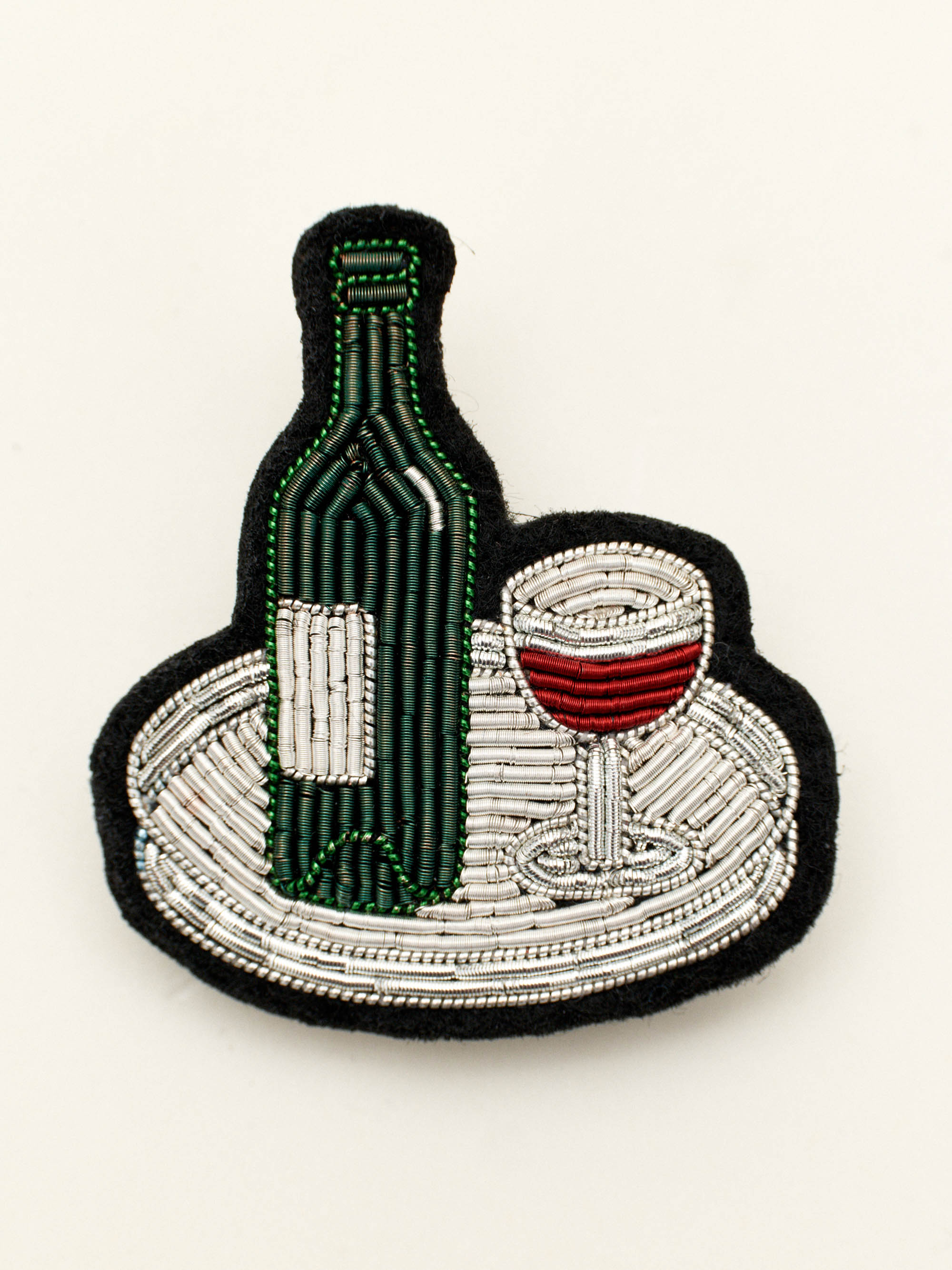 Wine-bottle brooch 