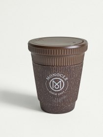 Medium takeaway cup
