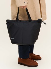 Zipper duffle bag