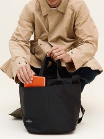 Zipper duffle bag