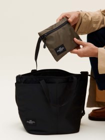 Zipper duffle bag