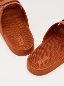 Double-strap sandals - dark orange
