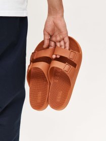 Double-strap sandals - dark orange