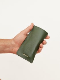 Leather sunglasses case - olive