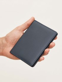 Leather passport holder - navy