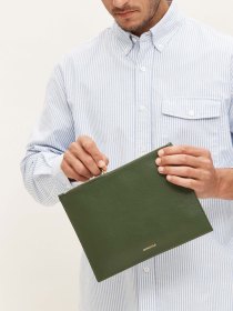 Leather zipped pouch - olive