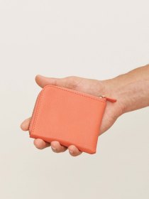 Leather half-zipped wallet - coral