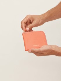 Leather half-zipped wallet - coral