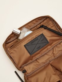 Toiletry pouch - brown