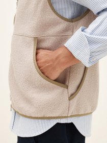 Boiled wool zipped up vest - crema