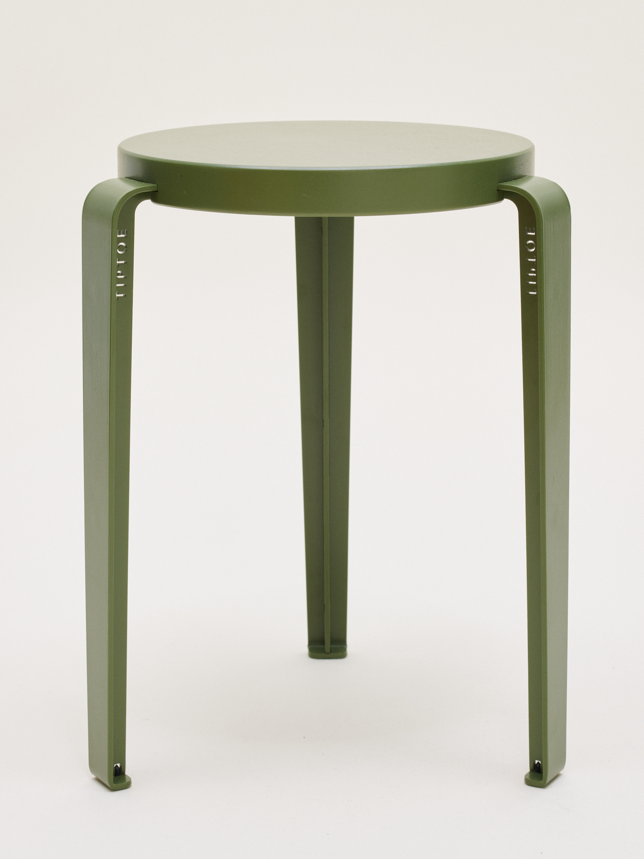 Lou stool