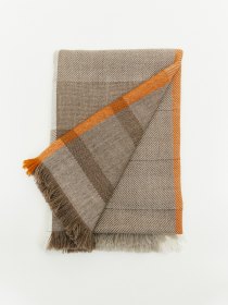 Wool and alpaca blanket