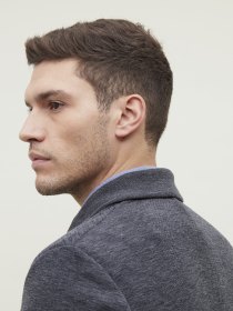 Lightweight travel blazer 