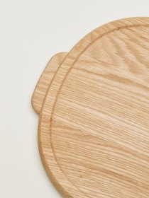 Small cutting and serving board