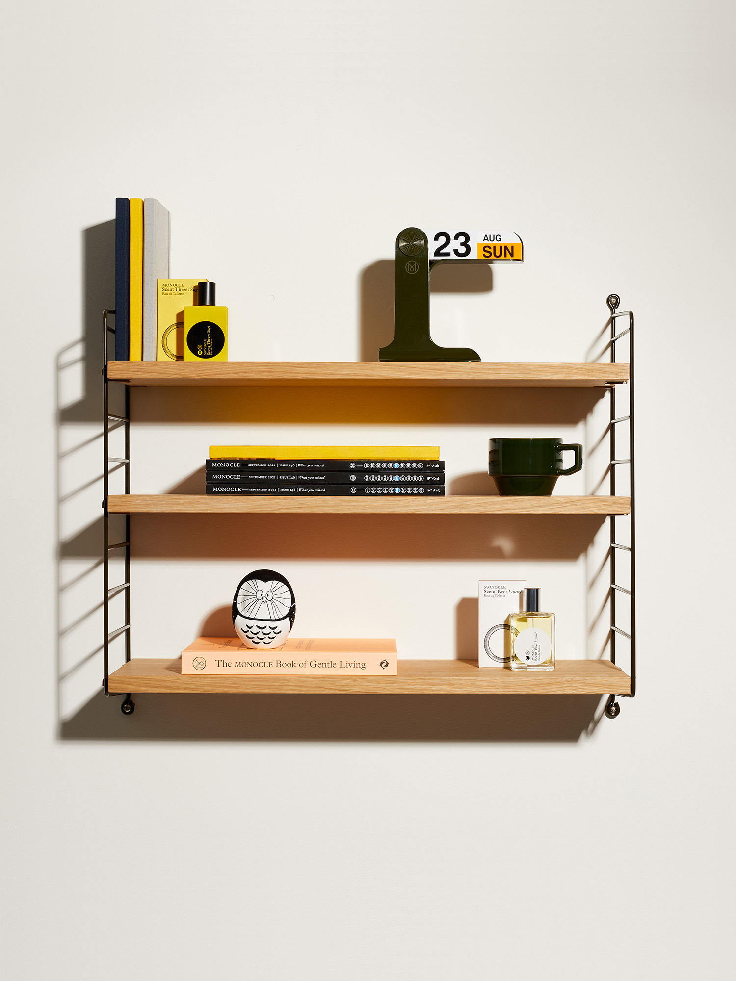 String shelf